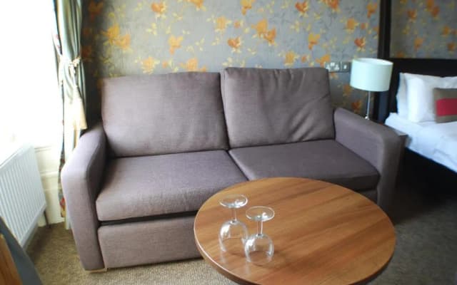The Salisbury Hotel - photo 3