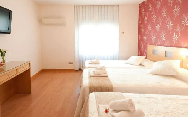 Hostal Abami II - photo 4
