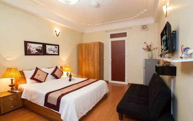 Homestay in Hanoi Old Quarter Private Room with En Suite - photo 3