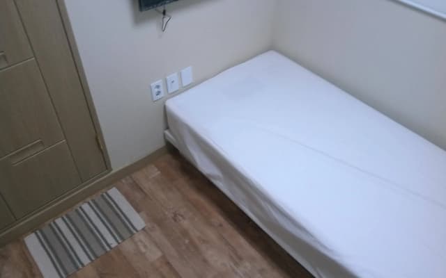 Sunrise Inn - photo 2