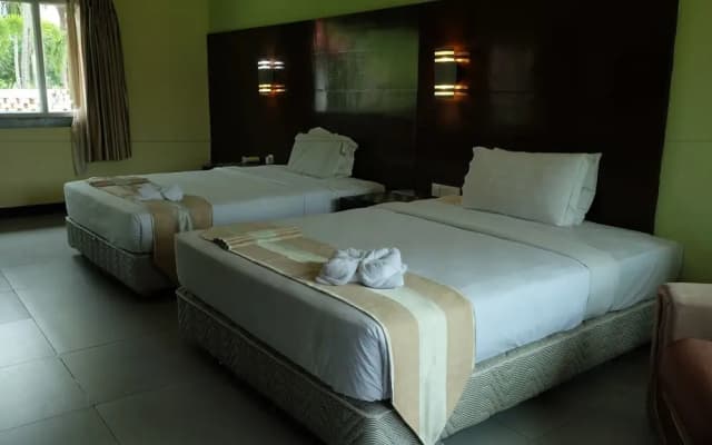 Raintree Beach & Golf Resort - photo 4