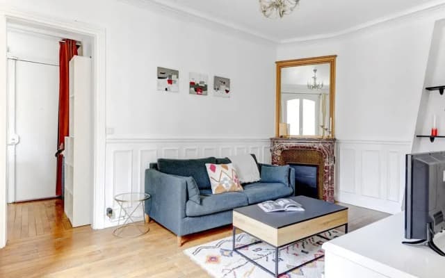 Elegant 1BR Steps to Marais & Louvre - photo 2