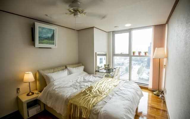 SJ Tailored Serviced APT 3min Walk From Seoul STN - photo 4
