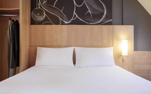 ibis Paris Maine Montparnasse 14ème - photo 2