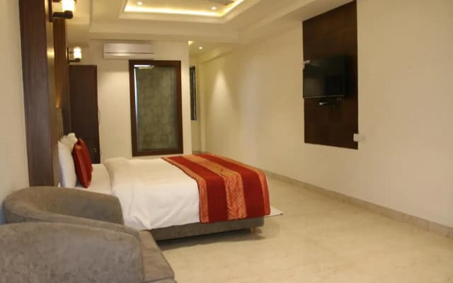 Lavanya Motel - photo 4