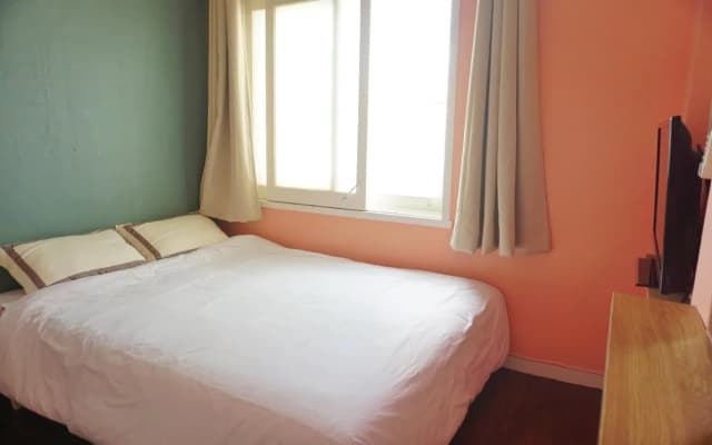 Tiara Guesthouse - Hostel - photo 3