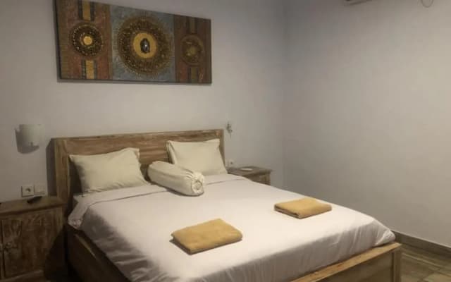 Cantika Guest House - photo 2