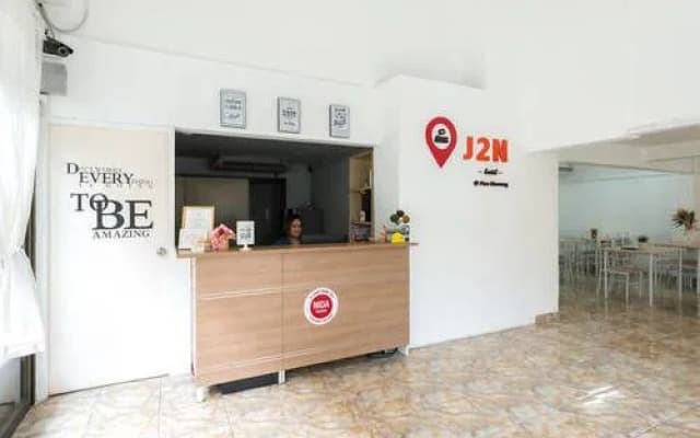 J2N Hostel - photo 2