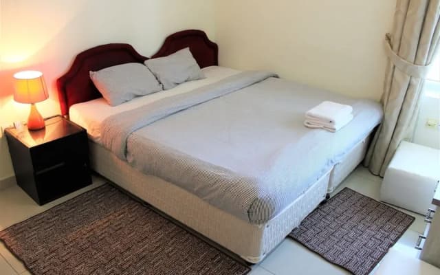 One Bedroom Apt. in JLT near Metro Station -AWD - photo 4