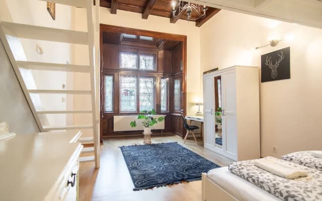 Lovely Apartment on Mala Strana just 10 mins walk to scenic places - photo 2