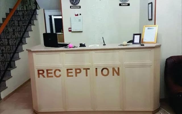Hotel Elegance - photo 2