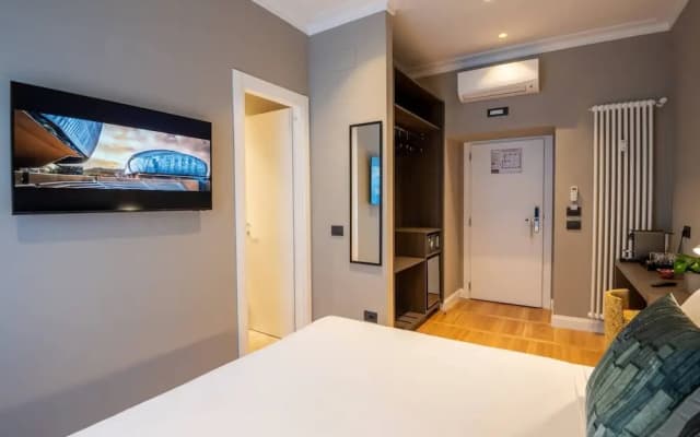 DOMUS 213 Guest House - photo 3