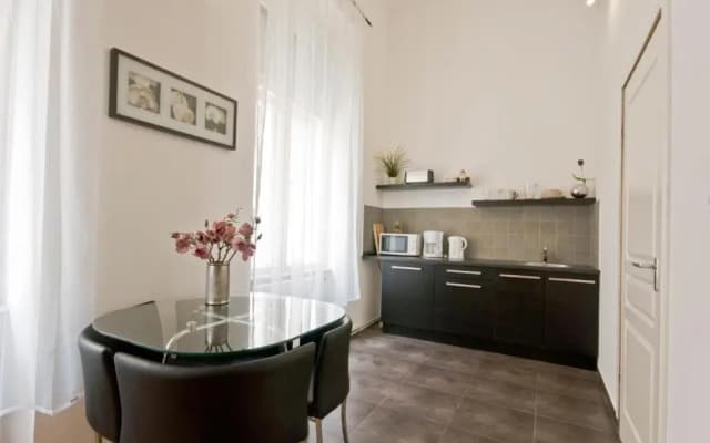 Balcony Apartment - photo 5