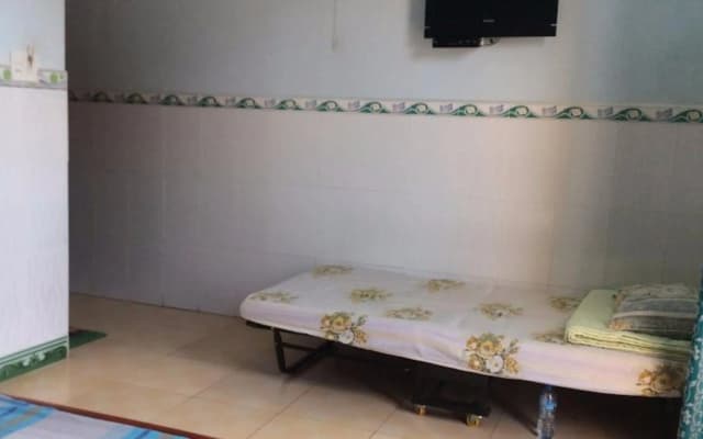 Phuong Hang Guesthouse - photo 3