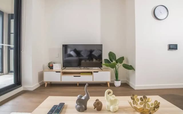 Bright & Modern! 2bed 2bath APT With Parking - photo 5