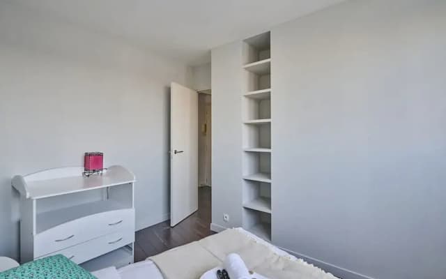 Sublime 2 Bedroom Flat Quai de Seine Eiffel Tower - photo 4