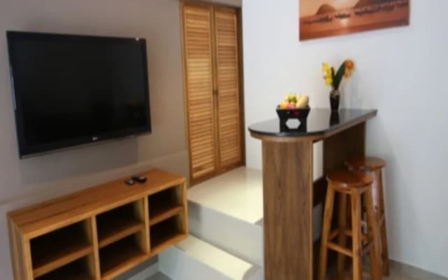 Kaimook Hill Bed and Breakfast Phuket - photo 5