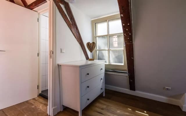 A'dam Center Bnb - photo 3