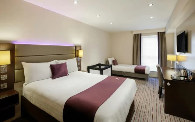 Premier Inn London Rainham - photo 2