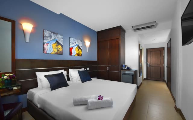 Bella Vista Waterfront Resort - photo 4