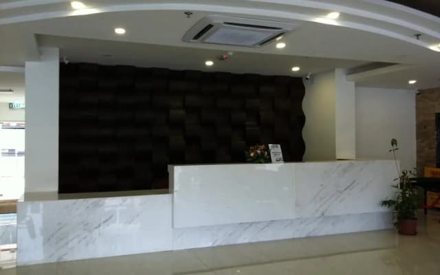 MB Hotel Lahad Datu - photo 2