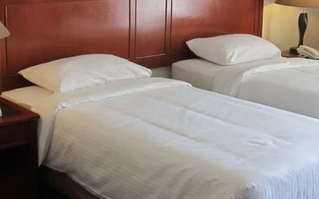 Expats Nook Beach Resort - photo 4