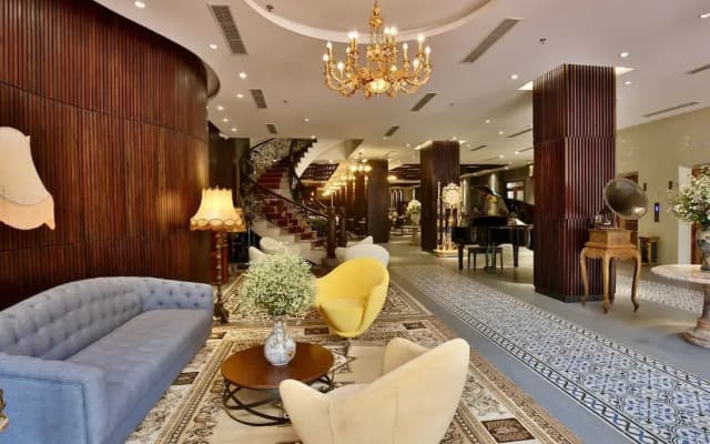 Dong Duong Hotel & Suites - photo 2