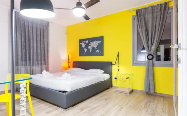 Colorful Boccaccio Apartment - photo 2