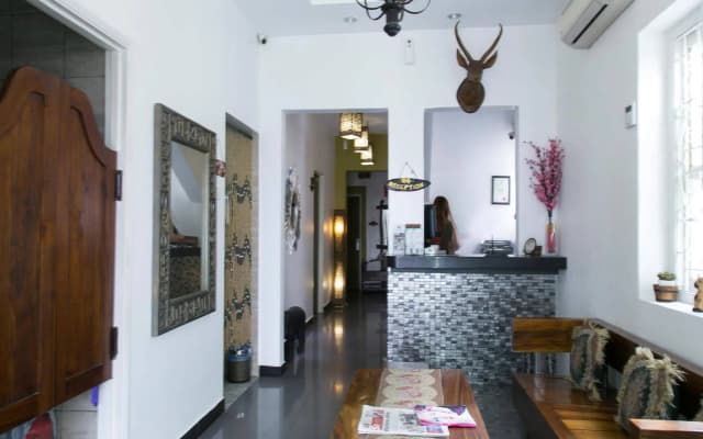 OYO 101 V'la Heritage Hotel - photo 4