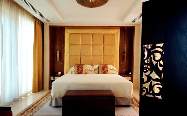Raffles Dubai Hotel - photo 5