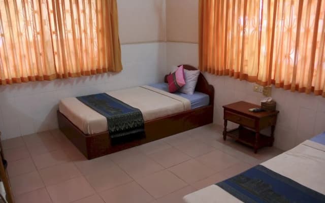 Relax And Resort Angkor Guesthouse - photo 3