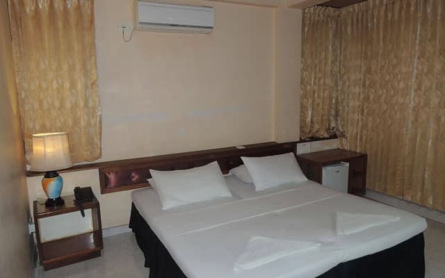 Off Day Inn Hotel - photo 5
