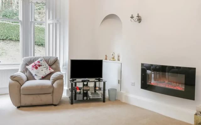 6 Coltbridge Gardens - photo 3