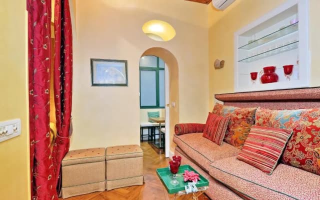 Pantheon charming apartment - photo 2