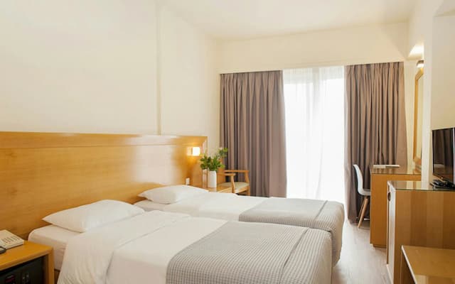 Athinais Hotel - photo 3