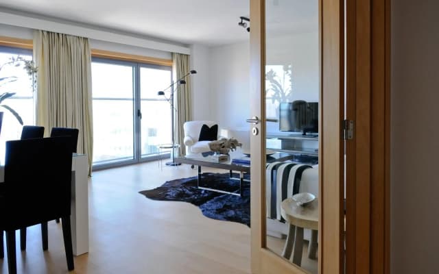 Panoramic Living - photo 2