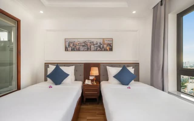 The Sail Hotel - My Khe Beach - photo 2