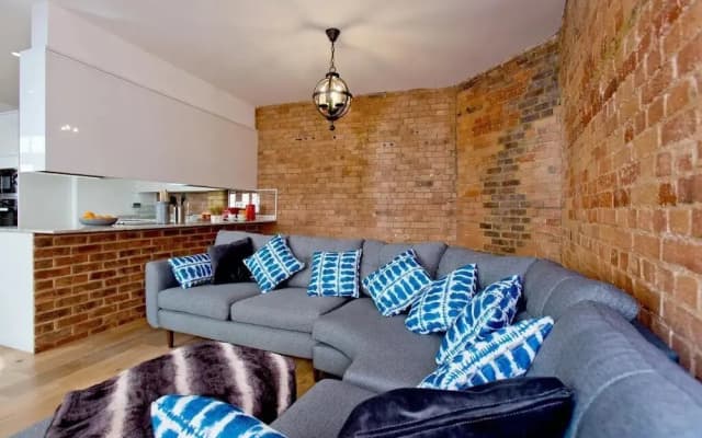 Wells Mews - photo 2