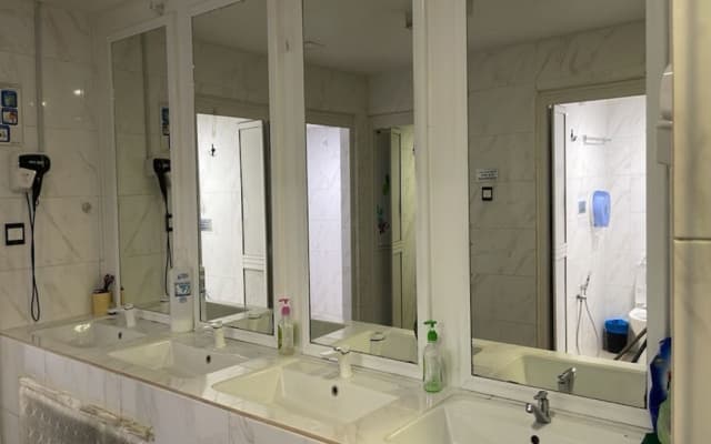 Oyo 91036 J Capsule Hotel @ Jalan Bukit Bintang - photo 4
