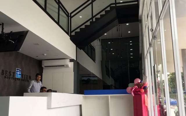 Hotel Zamburger Shah Alam - photo 2
