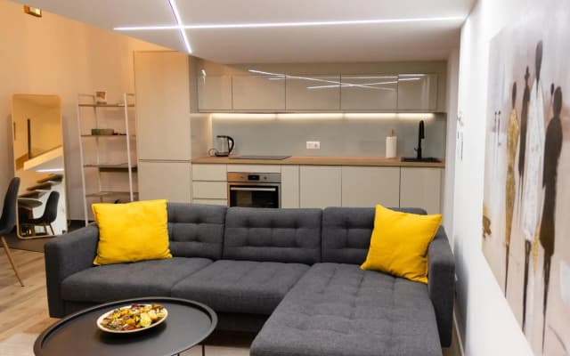 K21 "The Good Shepherd" Apartment - photo 2
