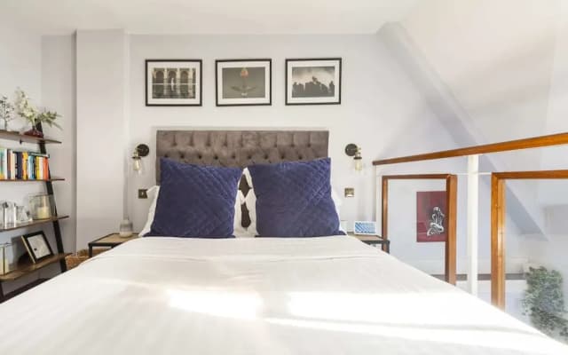 Beautiful One Bed Apartment In East London - photo 2