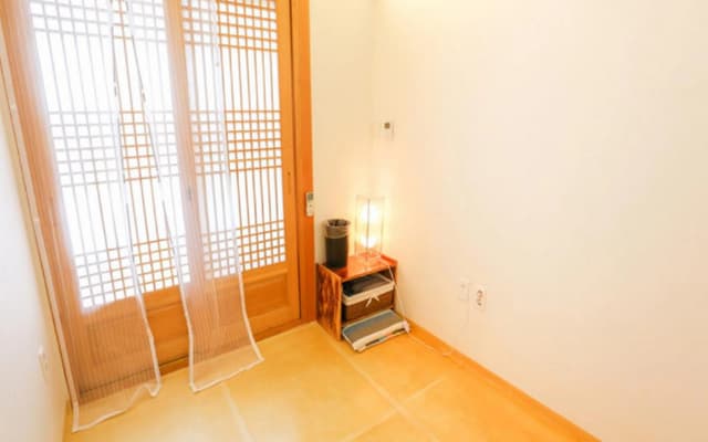 Dalzip Bukchon Hanok Guesthouse - photo 2