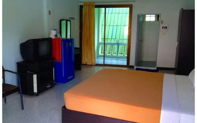 Peter Kamala Guesthouse - photo 3