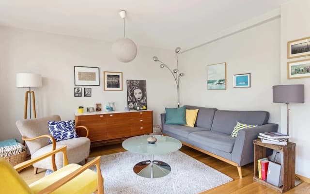 Bright and Modern Apt With Patio in Paris 18th! - photo 5
