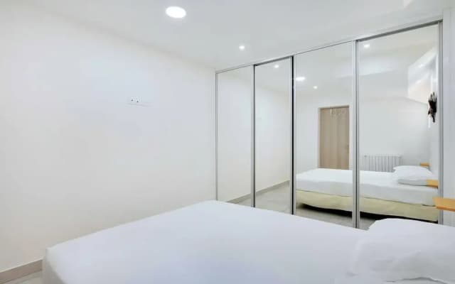 Appartement in the Heart of Paris Canal de L'ourq/crimee - photo 3