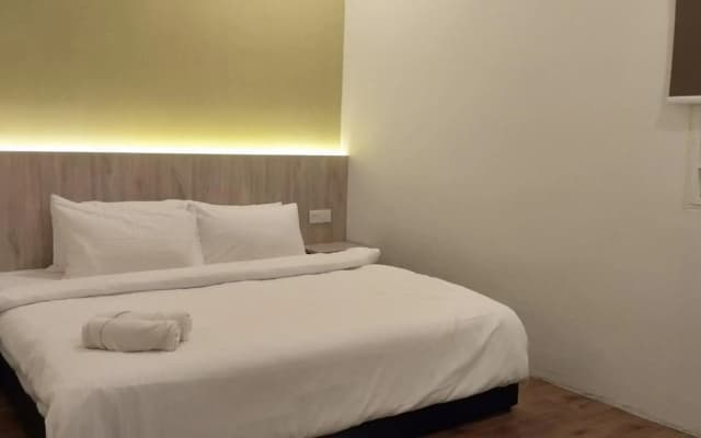 The Wood Boutique Hotel - photo 3