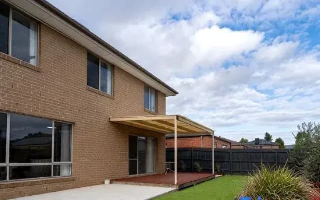Spacious 4B House in PointCook - photo 3