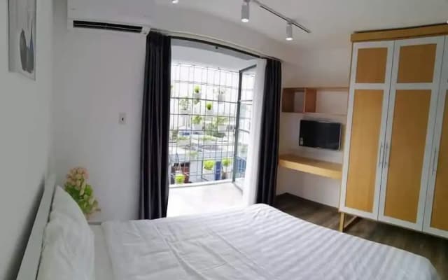 Florence Apartment - photo 2