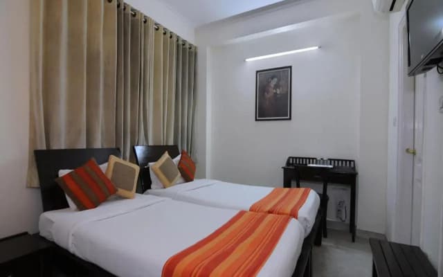 OYO Rooms Dwarka Sector 19 - photo 3